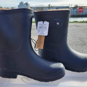 The Delridge Mid boots